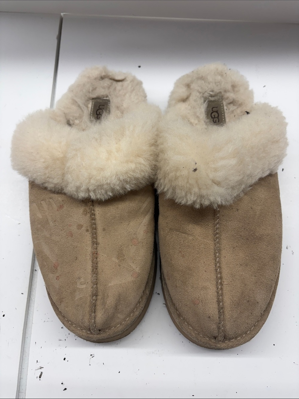 Used UGG Women's Disquette Slippers Size
6